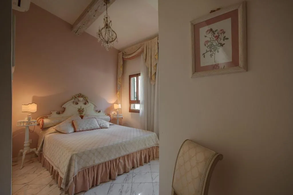Room, Florence Dream Domus, Florence