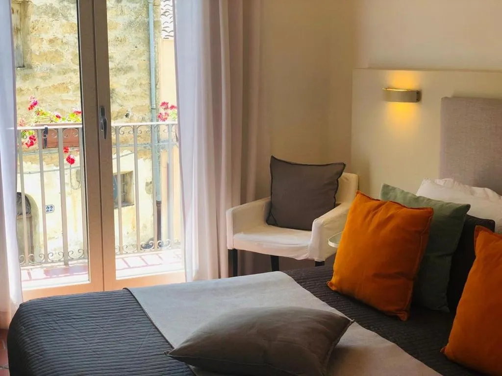 Room, Antichi Colori, Palermo
