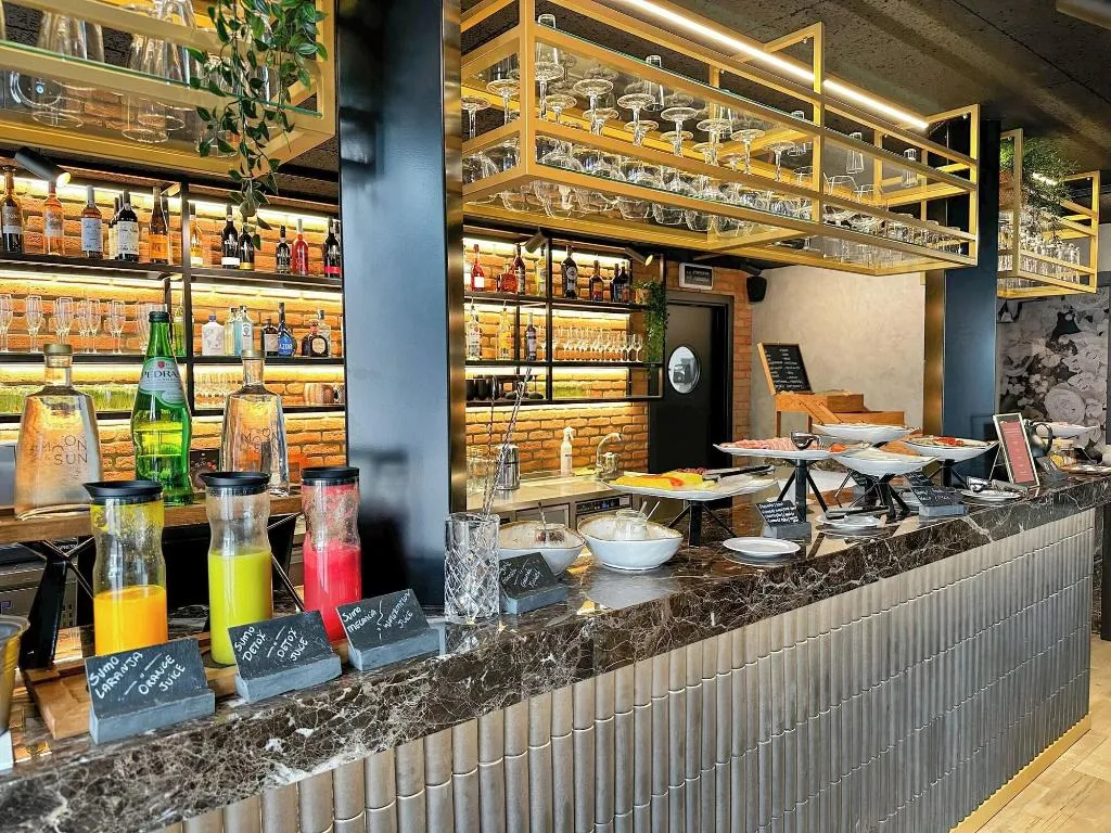 Restaurant, Moon and Sun Lisboa, Lisbon