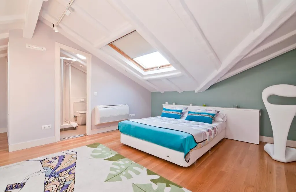 APARTMENT DUPLEX Room, Smartr Madrid Atocha, Madrid