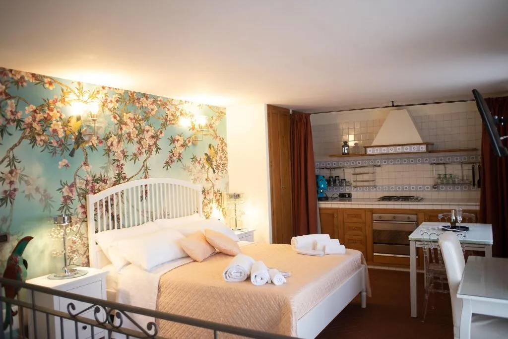Room, Bed Boutique Napoli Colors, Naples