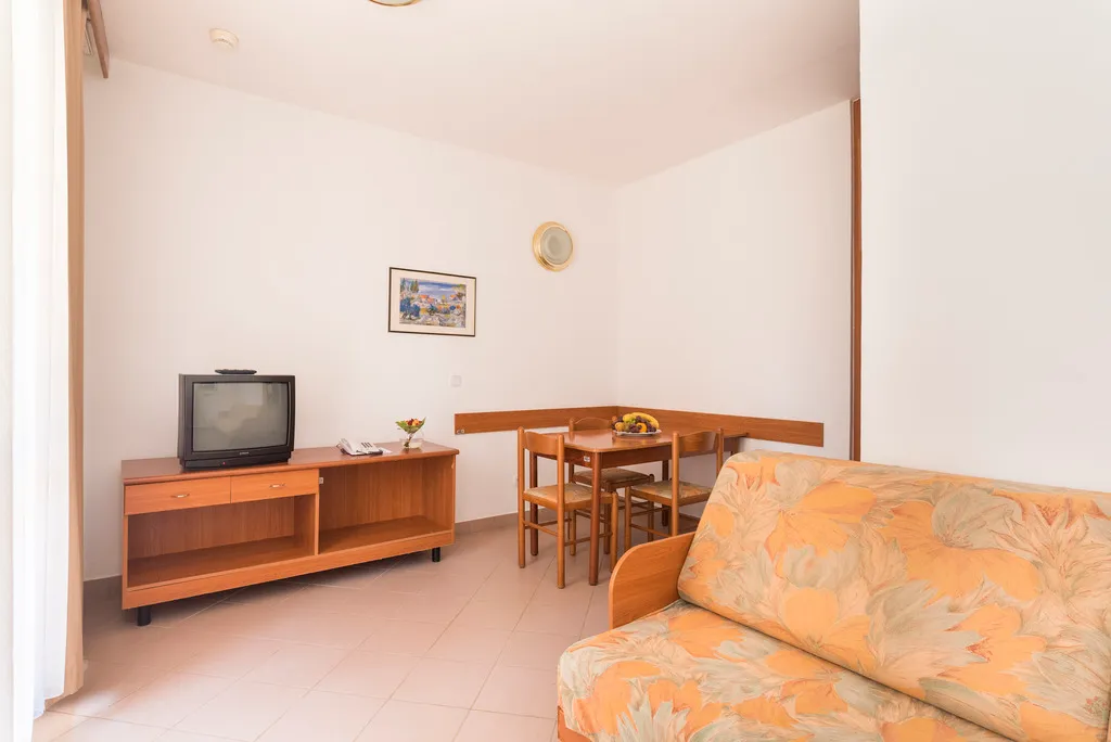 APARTMENT CAPACITY 3 Room, Apartments Polynesia Plava Laguna, Istria