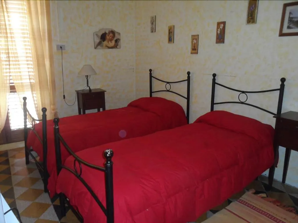 Room, B&B Il Vecchio Messina, Palermo