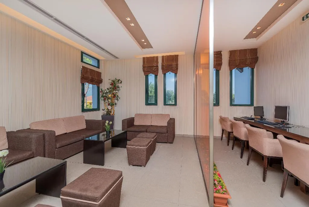 Lobby, Oscar, Zante