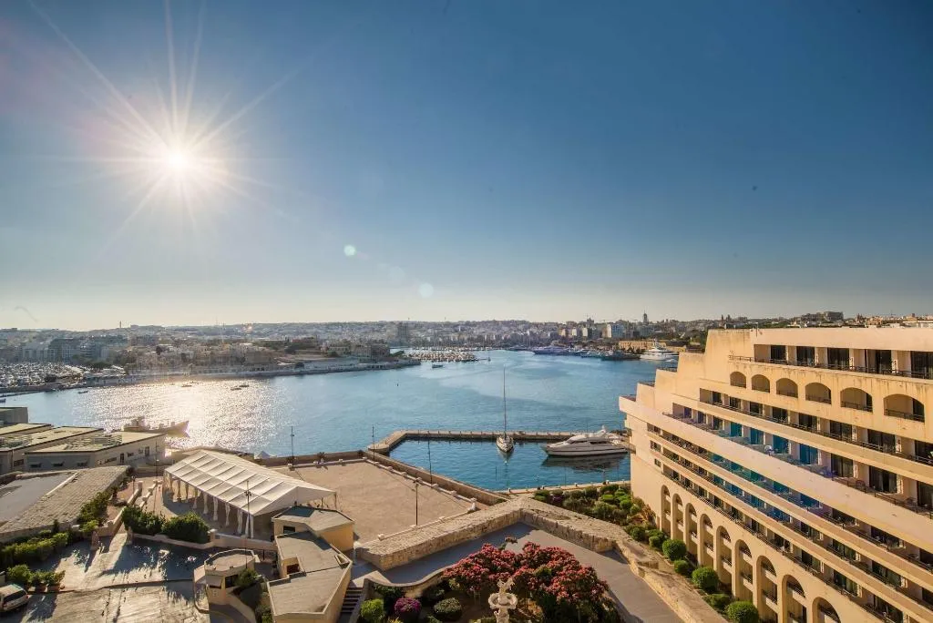 Sports and Entertainment, Grand Hotel Excelsior, Malta