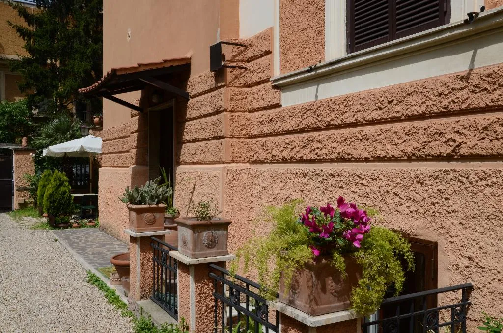 Terrace, A Vinicius Et Mita, Rome