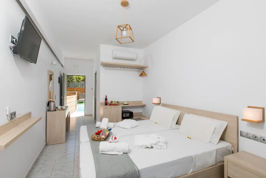 Double or Twin SUPERIOR WITH PRIVATE POOL Room, Resol Hotel, Crete