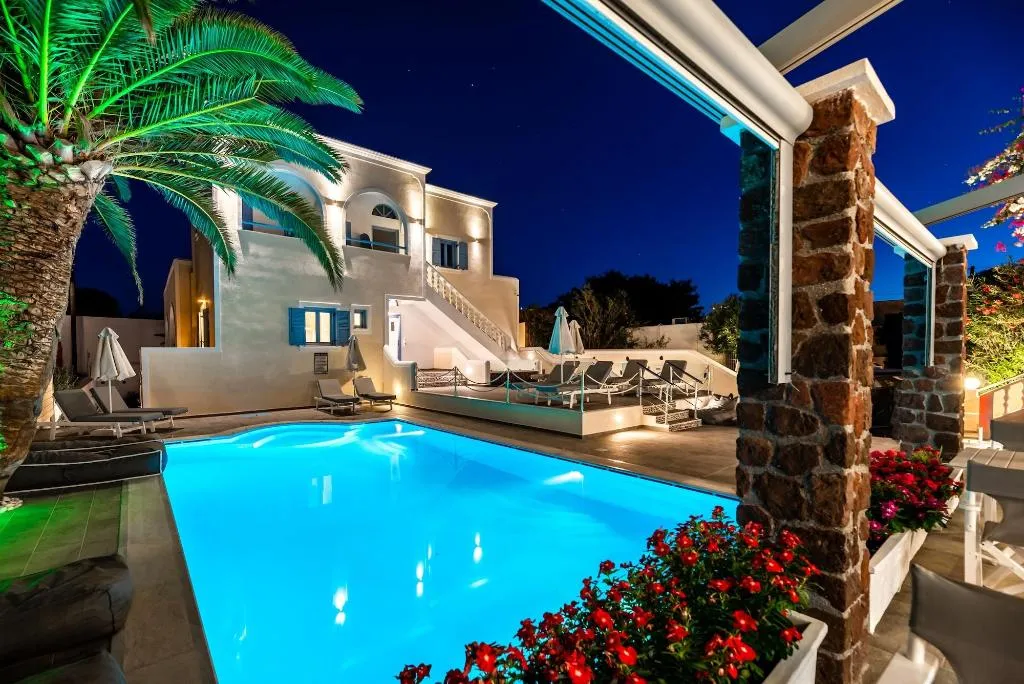 Sports and Entertainment, Stelios Place, Santorini