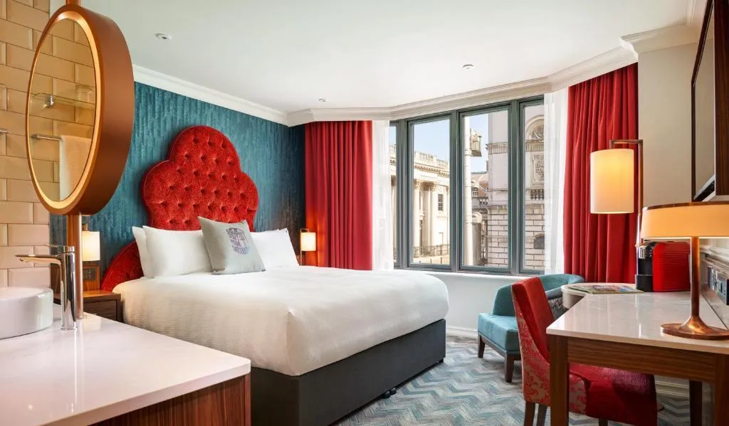 DOUBLE EXECUTIVE KING BED Room, NYX Hotel Dublin Christchurch, Dublin