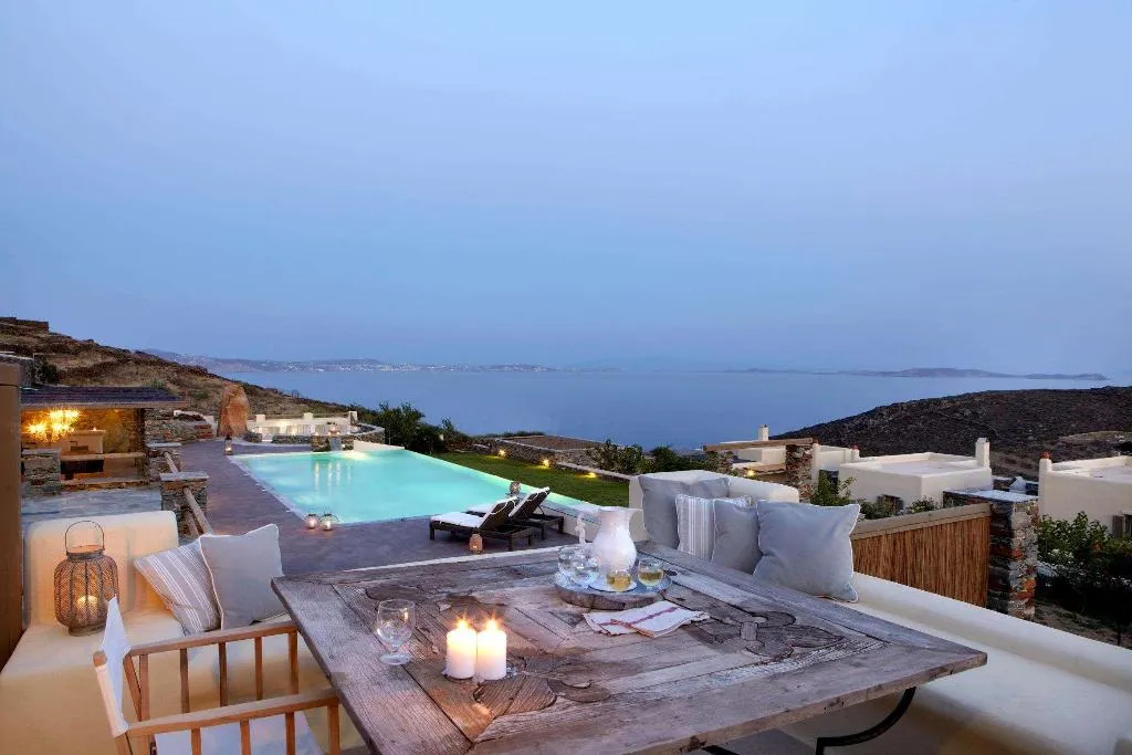 Room, Diles & Rinies, Mykonos