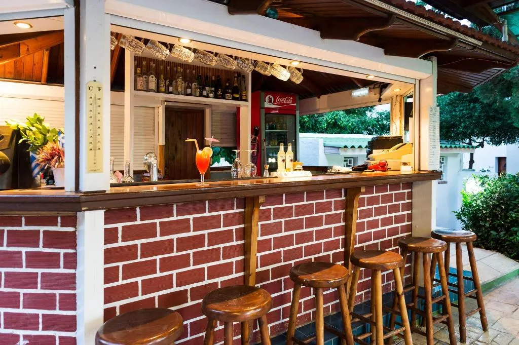 Bar, Terinikos, Rhodes