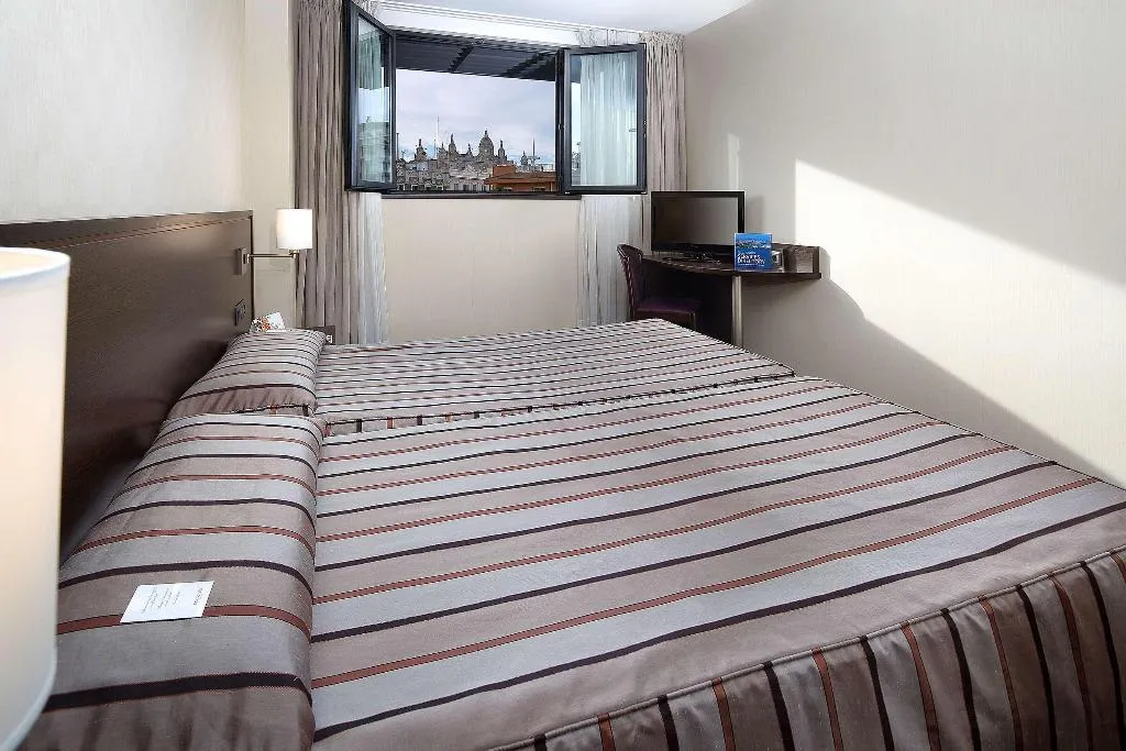Room, Arco Barcelona, Barcelona