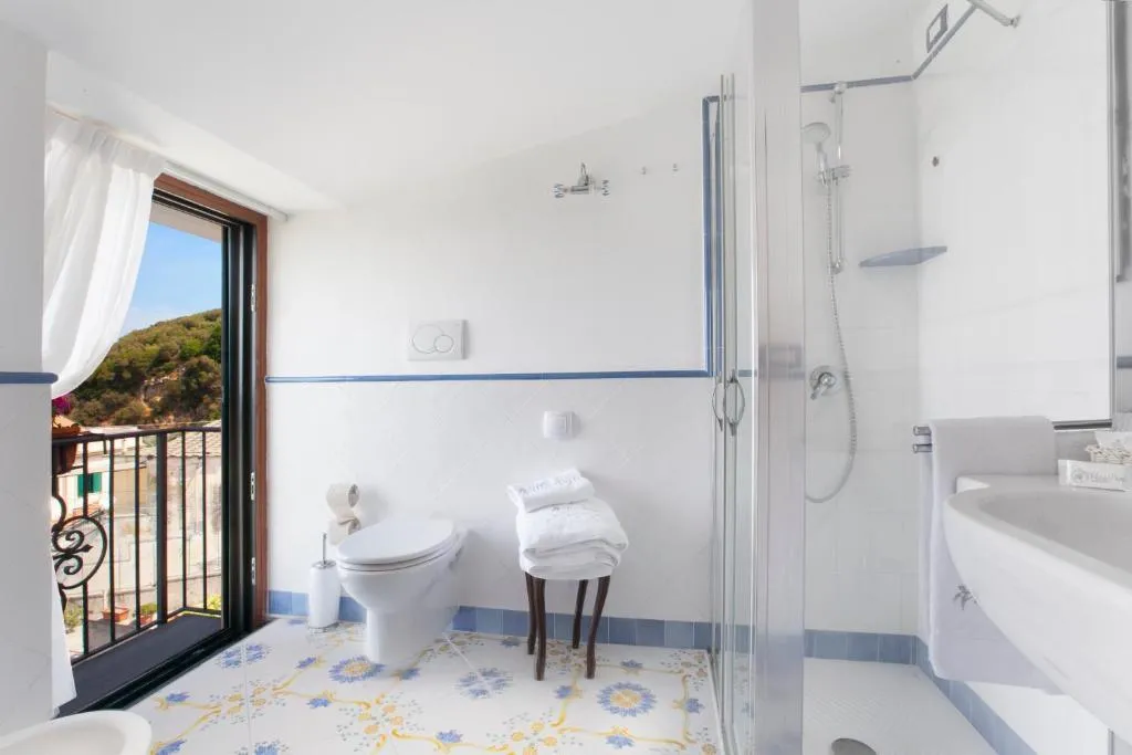 TRIPLE SEA VIEW Room, Villa Pane Resort, Naples