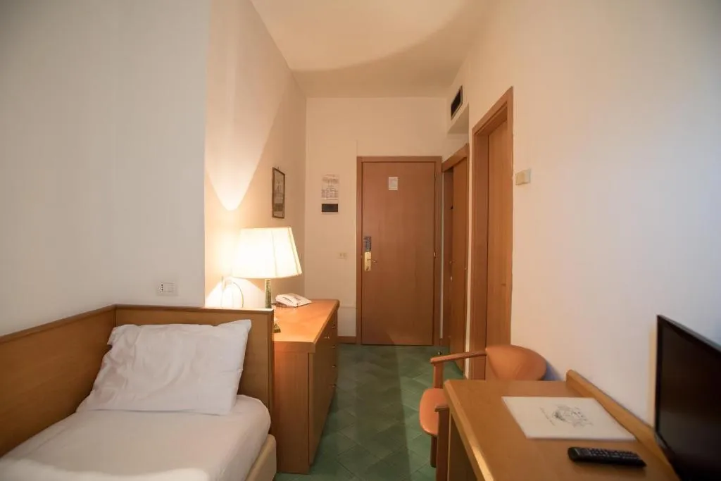 Room, Villa Maria, Naples