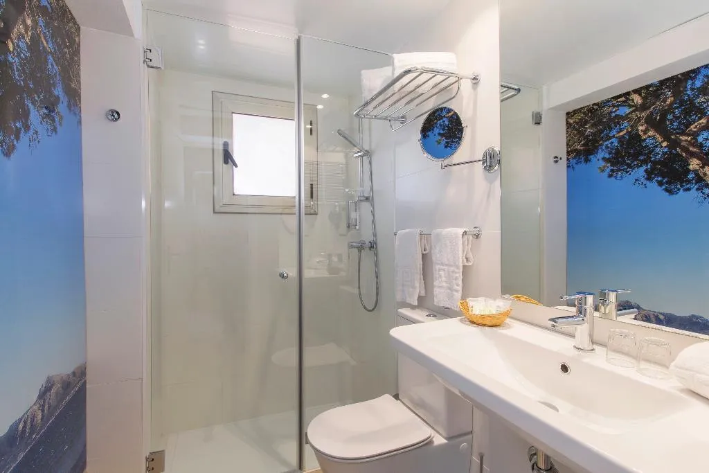 Double or Twin STANDARD Room, whala!beach, Majorca
