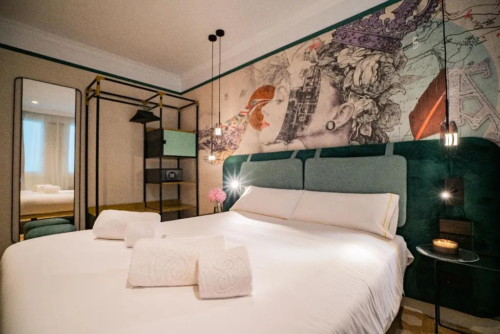 APARTMENT TWO BEDROOMS Room, SmartRental Collection Gran Vía Capital, Madrid