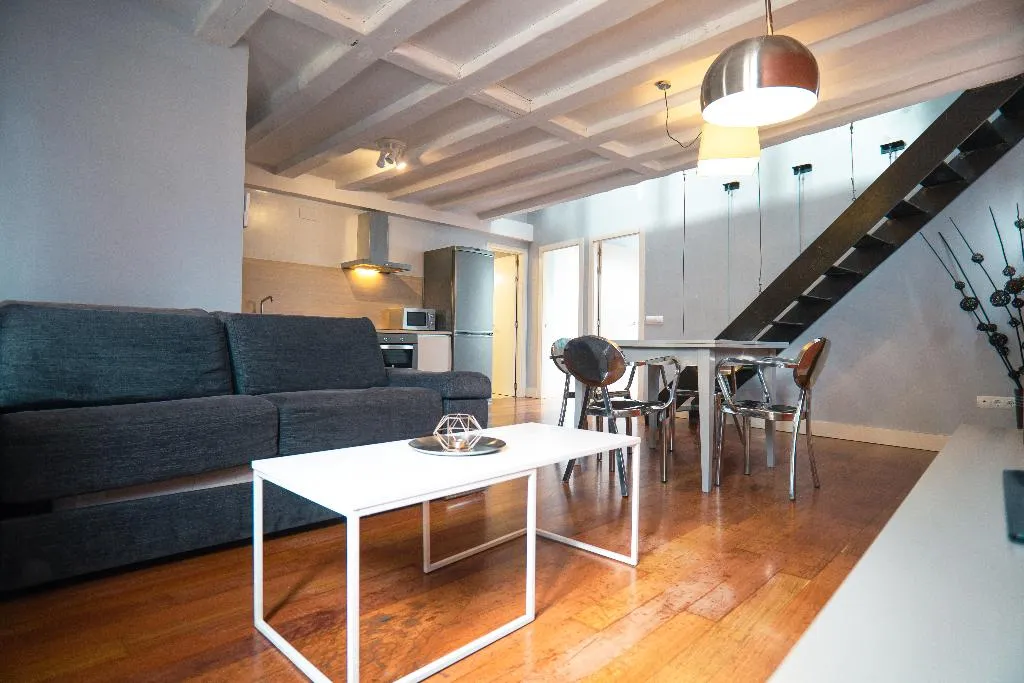 APARTMENT THREE BEDROOMS Room, Smartr Madrid Atocha, Madrid