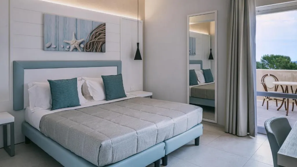 TRIPLE SUPERIOR SEA VIEW Room, Mangia's Pollina Resort, Palermo