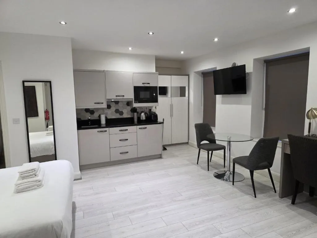 STUDIO STANDARD Room, Dublin Central Suites, Dublin