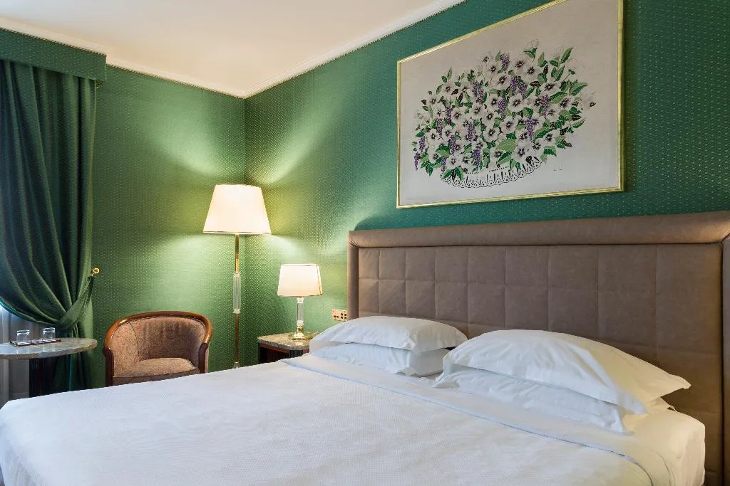 TRIPLE STANDARD Room, Doria Grand Hotel, Milan