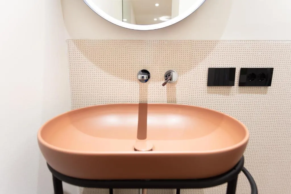 APARTMENT WITH JACUZZI Room, San Ambrogio Apartments, Milan
