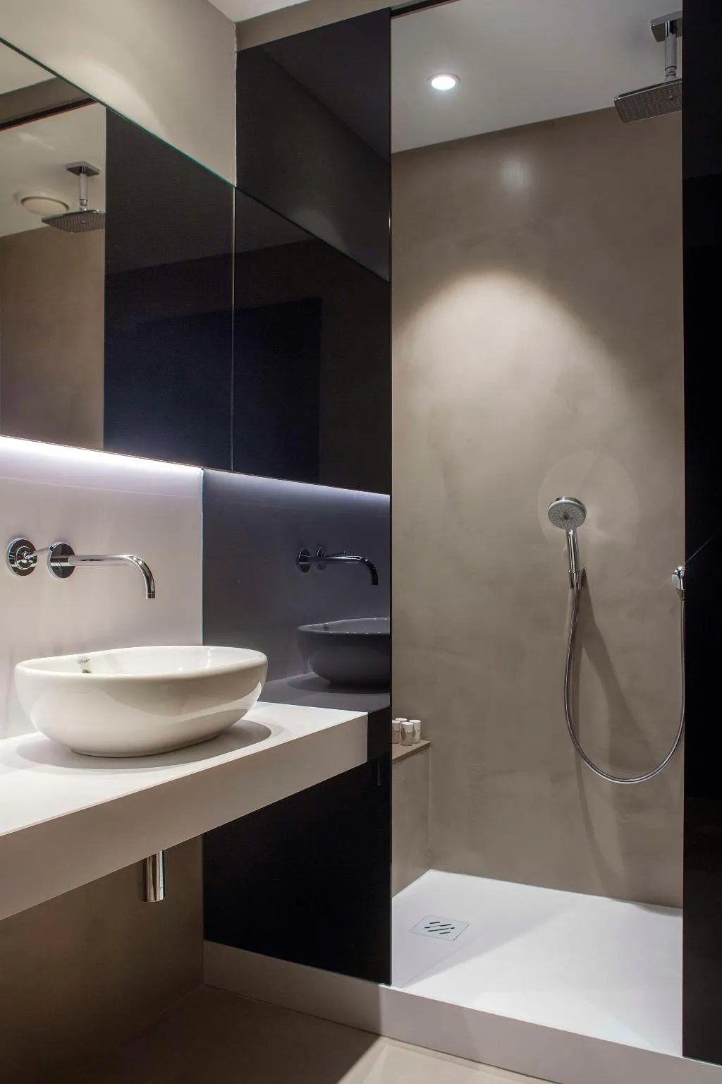 DOUBLE SUPERIOR QUEEN BED Room, Alexandra Barcelona, Curio Collection by Hilton, Barcelona