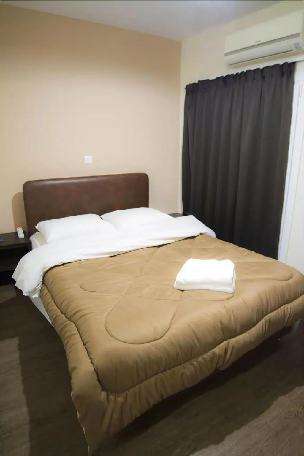 Room, Pella Inn Hostel, Athens