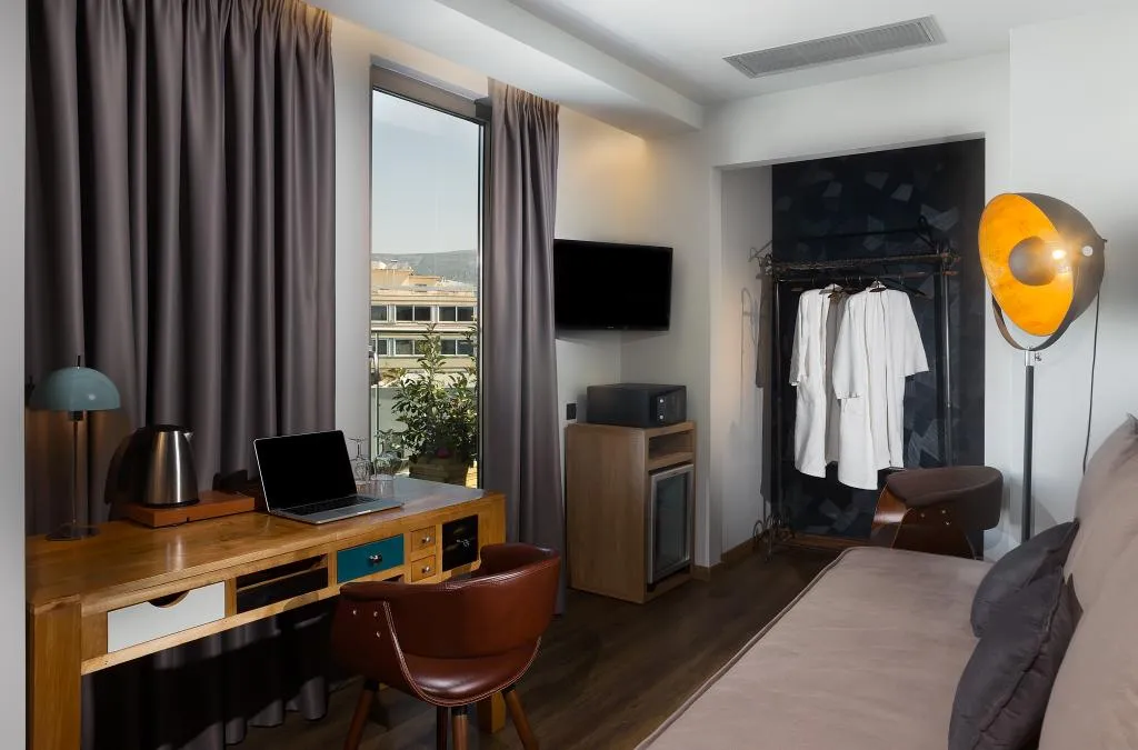 JUNIOR SUITE WITH BALCONY Room, 36O Degrees Pop Art, Athens