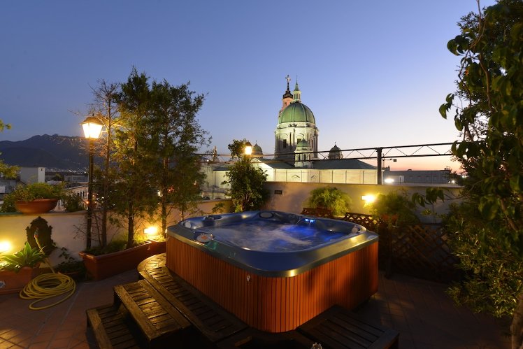 Hotel Palma, Naples