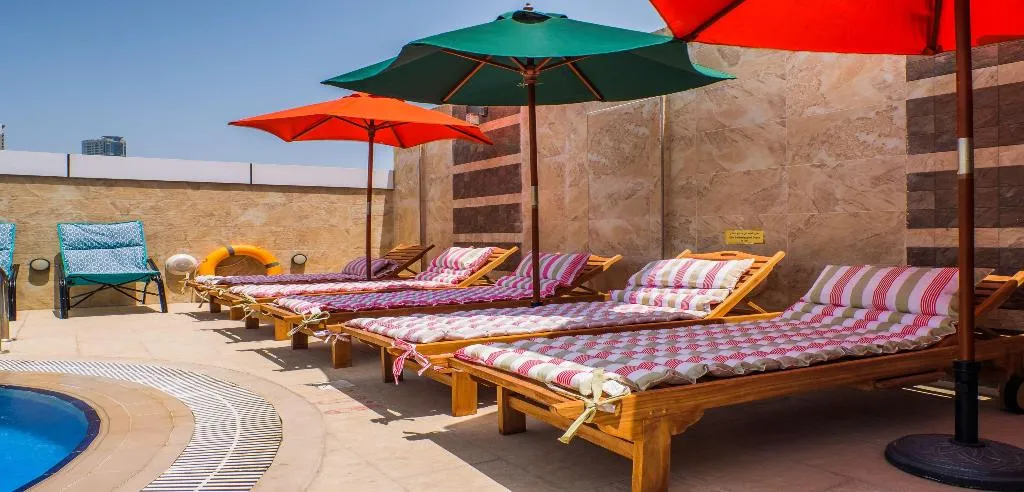 Pool, Tulip Inn Al Khan, Dubai