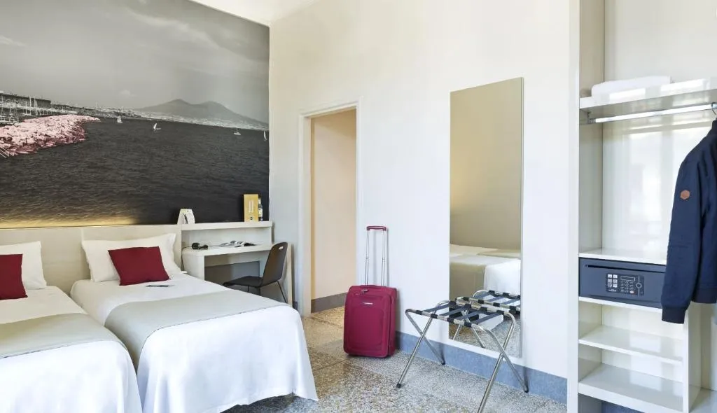 TWIN SUPERIOR Room, B&b Hotel Napoli, Naples