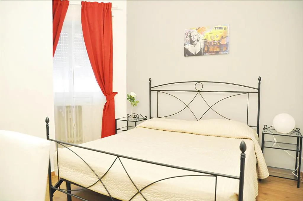 Room, Ideal B&B, Rome