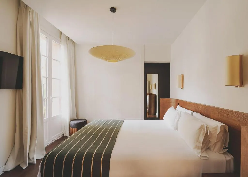 DOUBLE SINGLE USE WITH DOUBLE BED Room, Regina, Barcelona