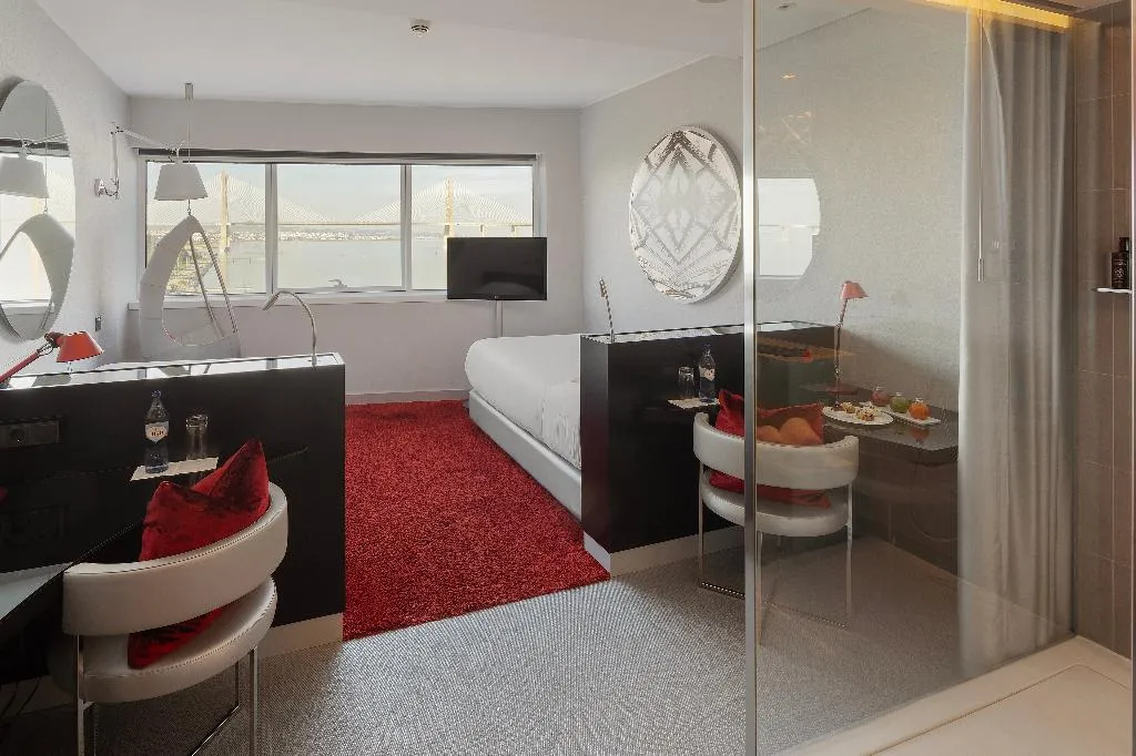 SINGLE DELUXE Room, Myriad By Sana Hotels, Lisbon