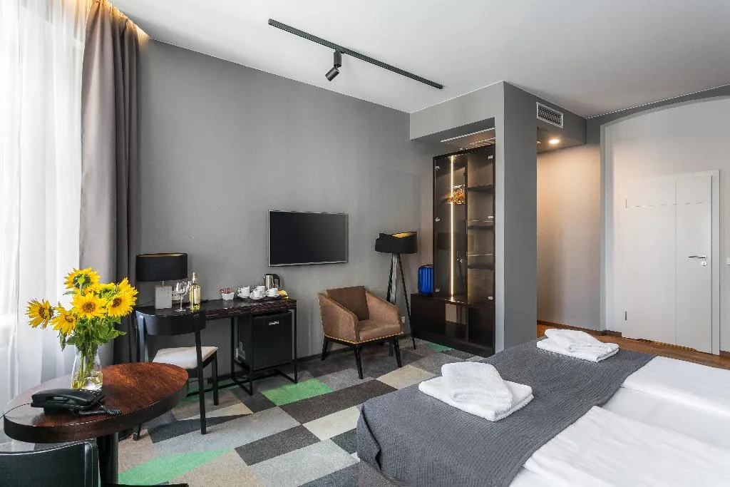 QUADRUPLE PREMIUM Room, Dada Premium Aparthotel, Krakow