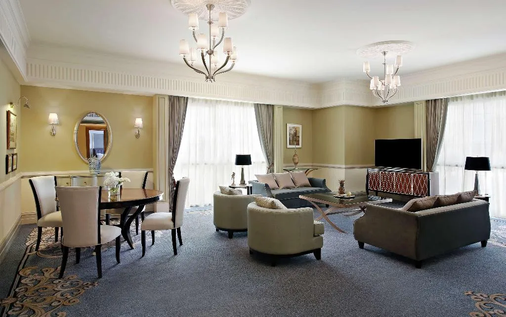 SUITE SUPERIOR Room, Al Habtoor Palace, Dubai
