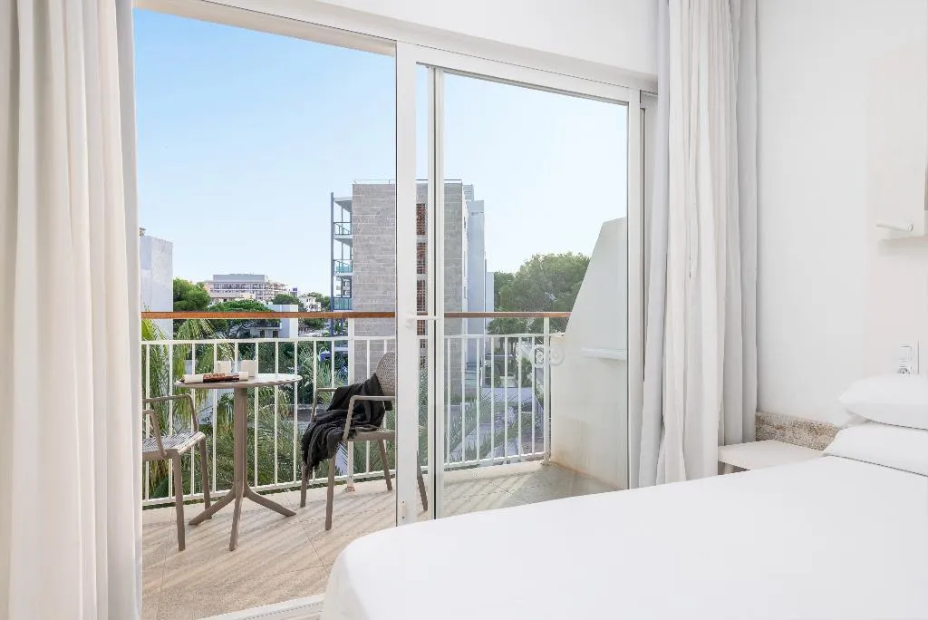 DOUBLE SINGLE USE STANDARD Room, Hotel Atolon & Kaafu Beach Club, Majorca
