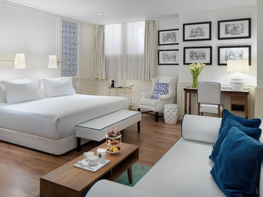 Double or Twin DELUXE Room, H10 Duque De Loule, Lisbon