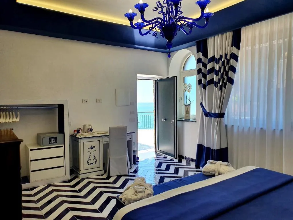 Room, Villa Maria Pia, Naples