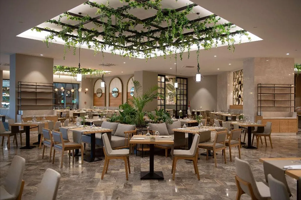 Restaurant, Miramare Beach, Antalya