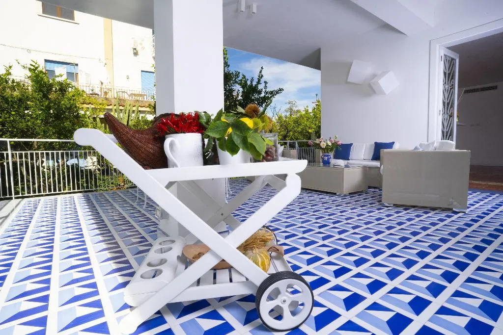 Terrace, Villa Cettina Boutique Hotel, Naples