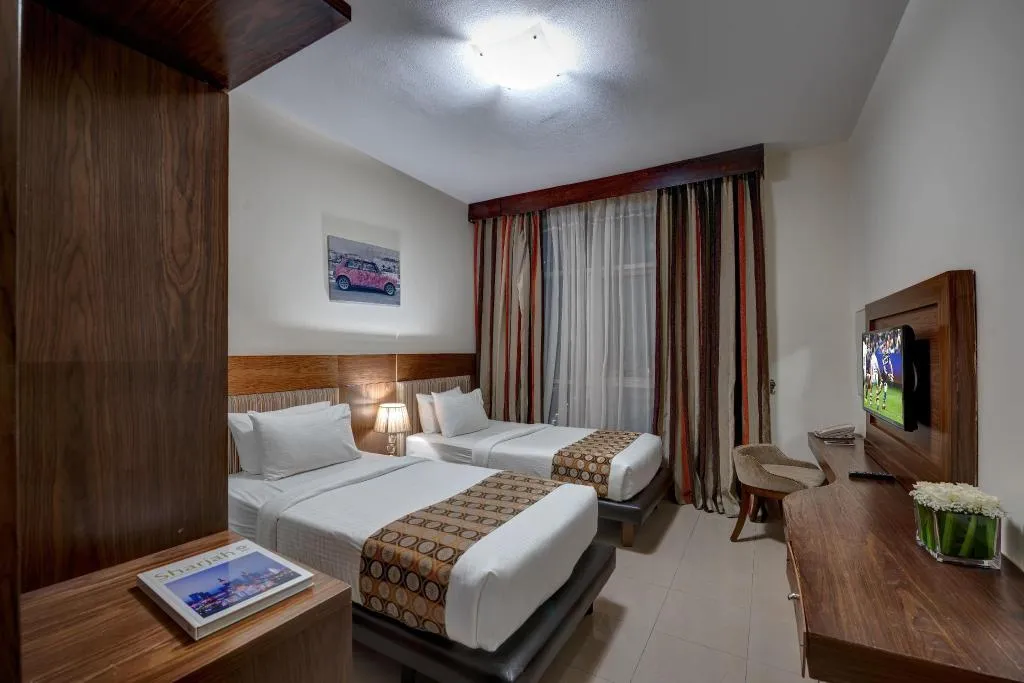 Room, Aryana, Dubai