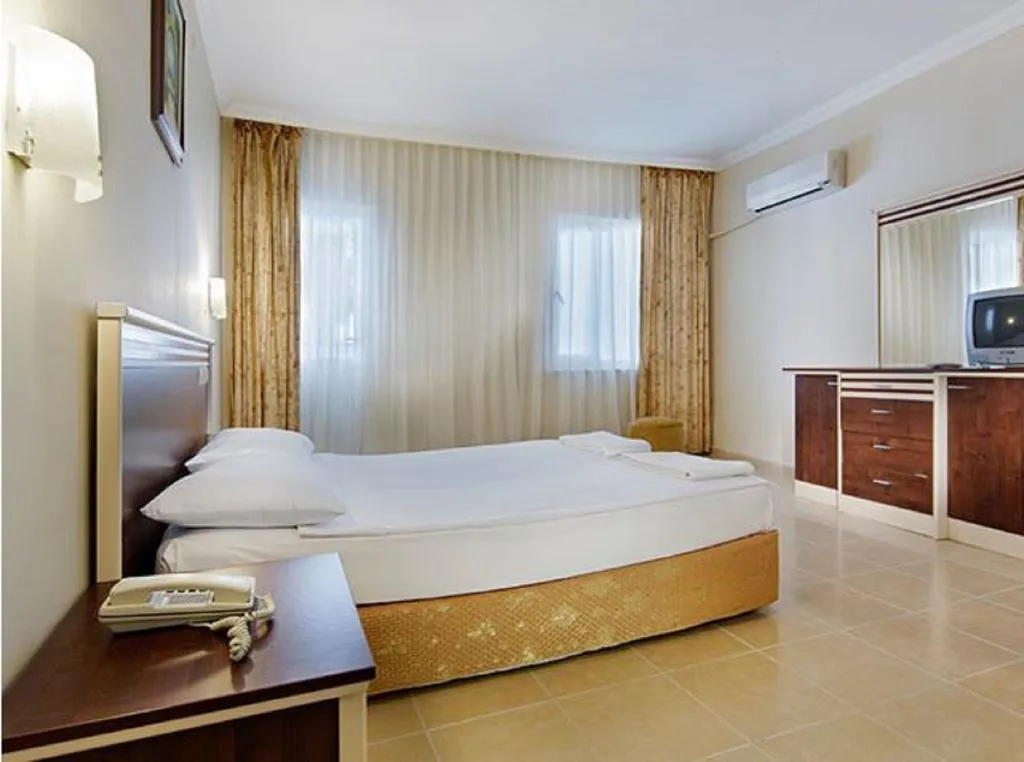 FAMILY ROOM STANDARD Room, Larissa Beach Club Side, Antalya