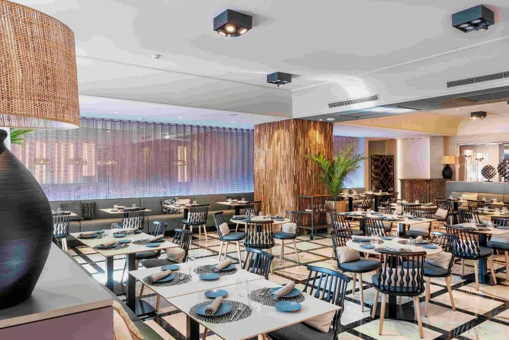 Restaurant, Salles Hotel Pere IV, Barcelona