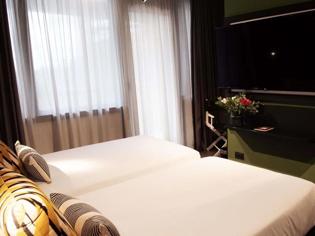 TWIN CLASSIC Room, Mercure Roma Cinecittà (New Opening), Rome