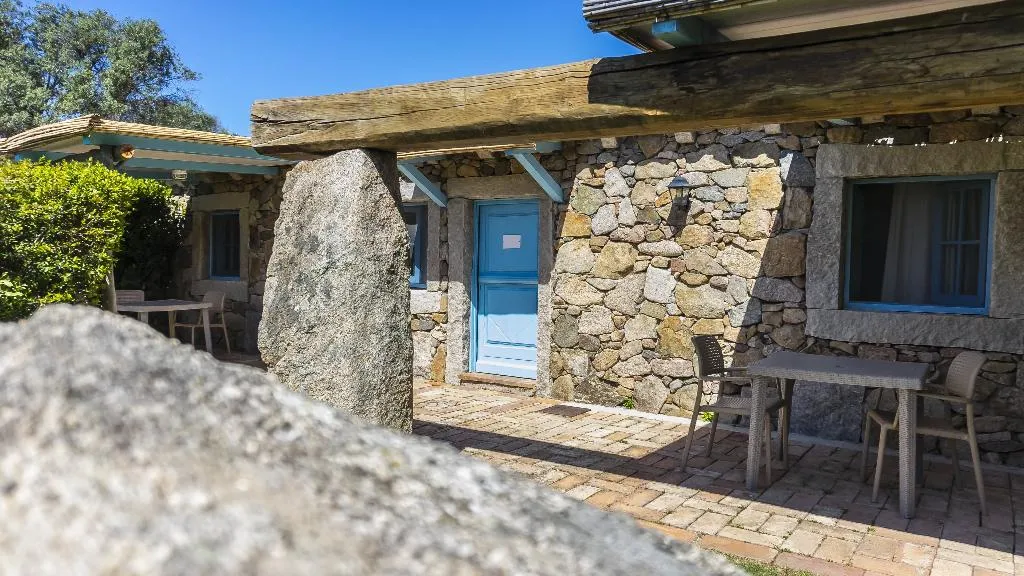 TRIPLE SUPERIOR Room, Jaddhu Country Resort, Olbia