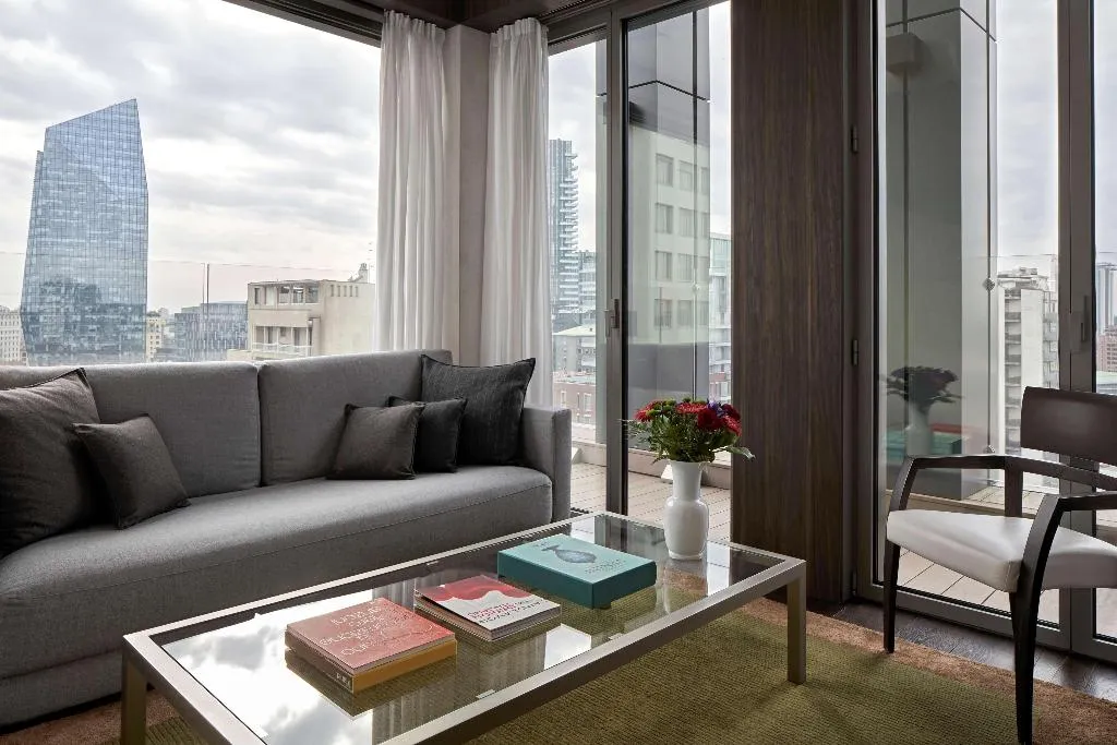 SUITE STANDARD Room, Hyatt Centric Milan Centrale, Milan