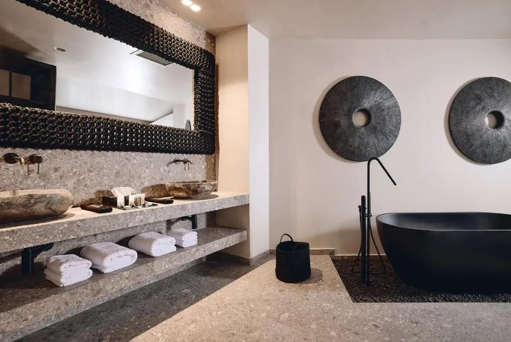 SUITE WITH JACUZZI Room, Amazon Mykonos Resort & Spa, Mykonos