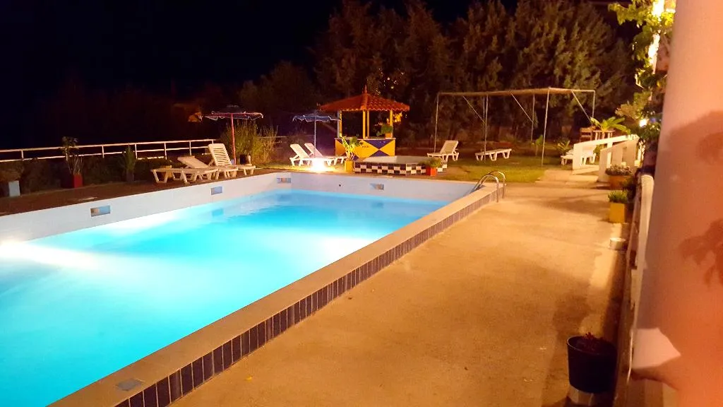 Pool, Oleander, Rhodes