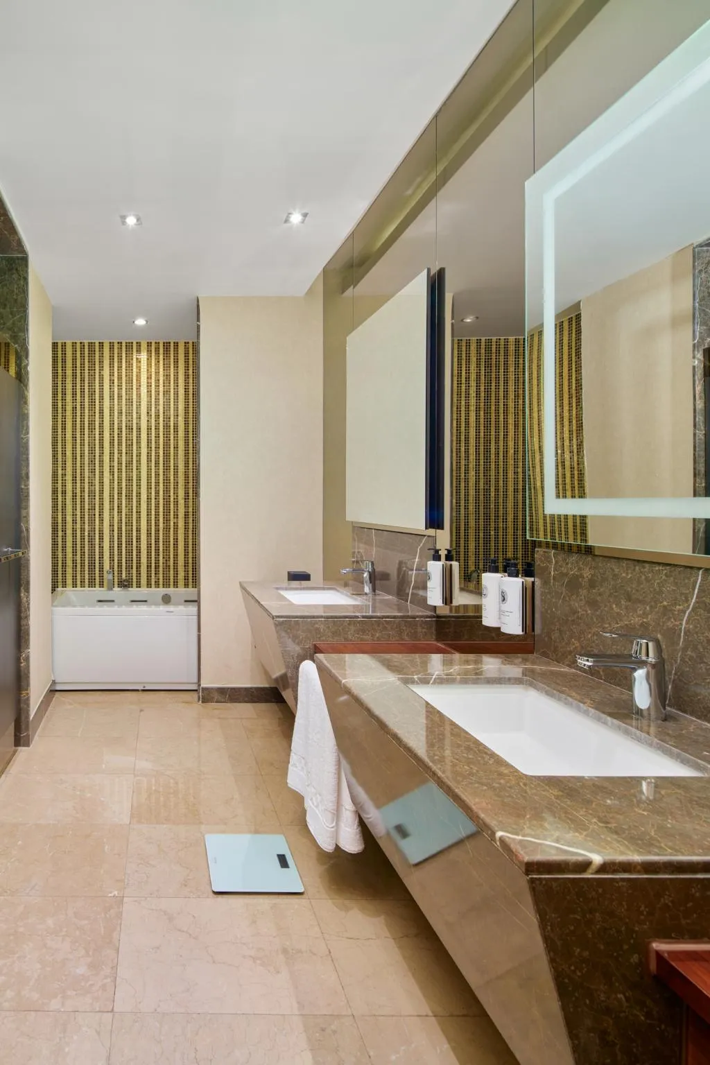 FAMILY ROOM LAND VIEW Room, Maxx Royal Belek Golf Resort, Antalya